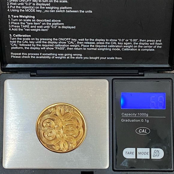 Vintage Gold-tone Etched Celtic Knot Round Scarf Clip - Picture 9 of 10